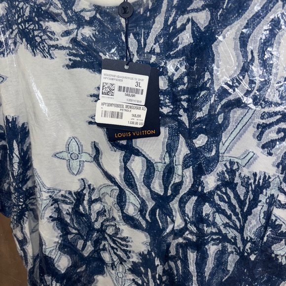LOUIS VUITTON BLUE & WHITE AQUAGARDEN MONOGRAM T-SHIRT - Picture 3 of 5